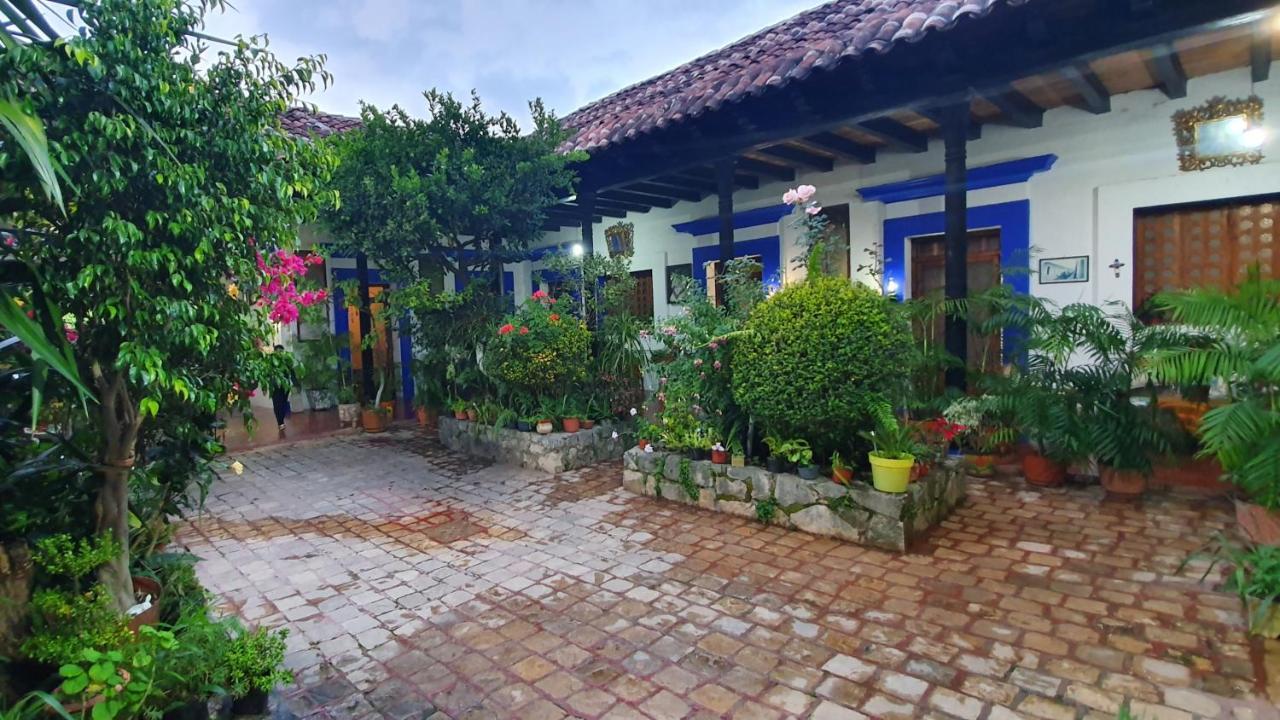 Hotel Posada Casa Juana San Cristobal de las Casas Luaran gambar