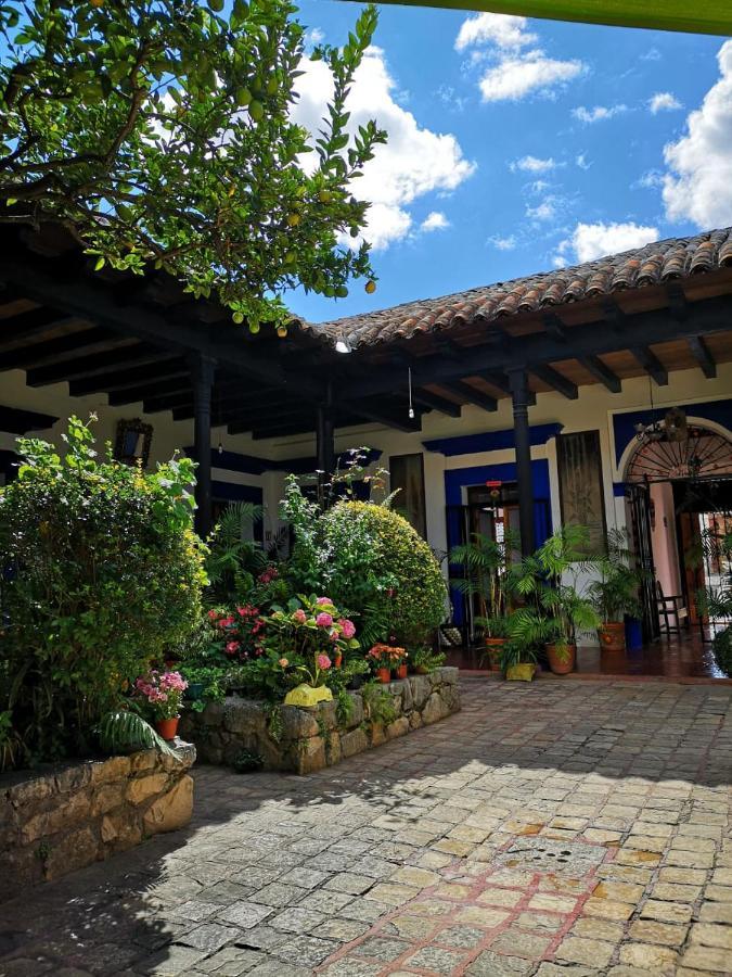 Hotel Posada Casa Juana San Cristobal de las Casas Luaran gambar